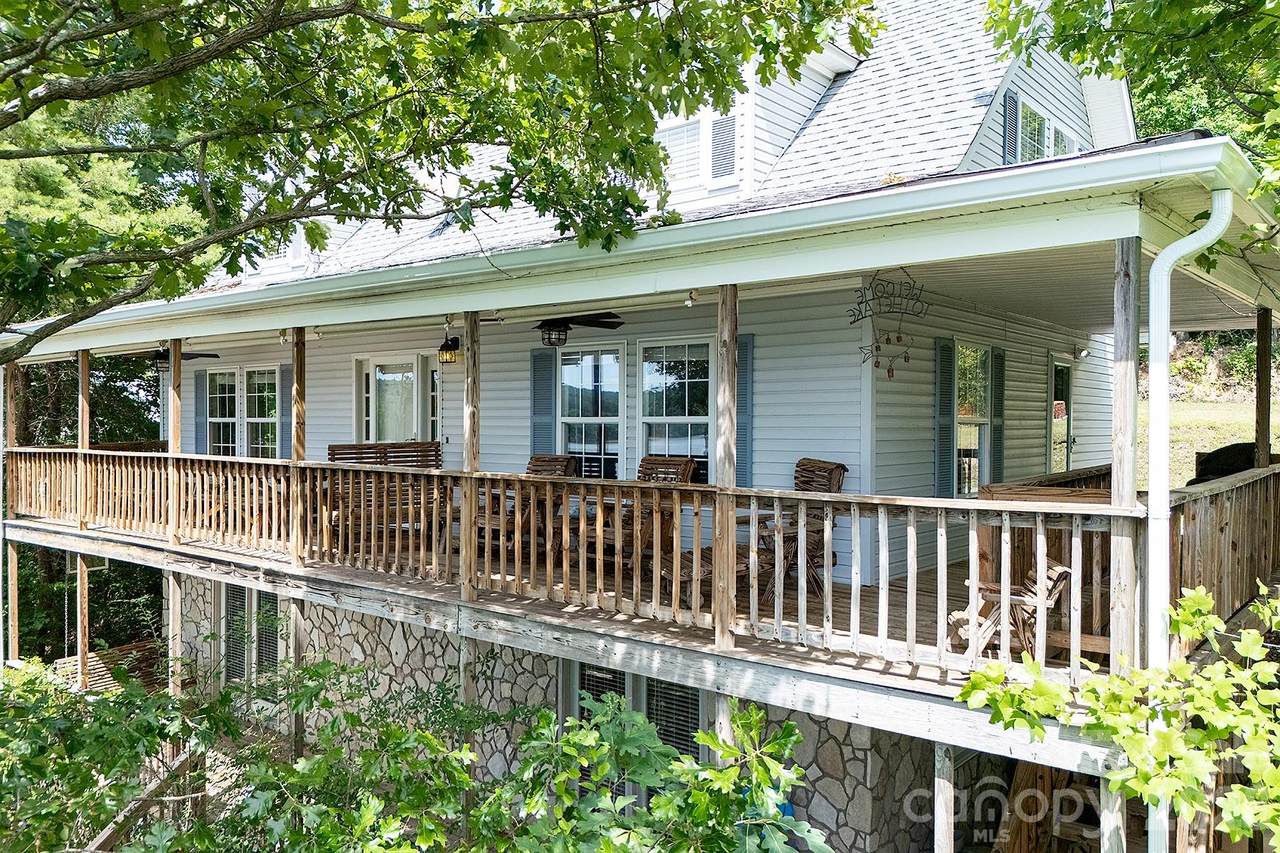 273 Lakewood Circle - Photo 1