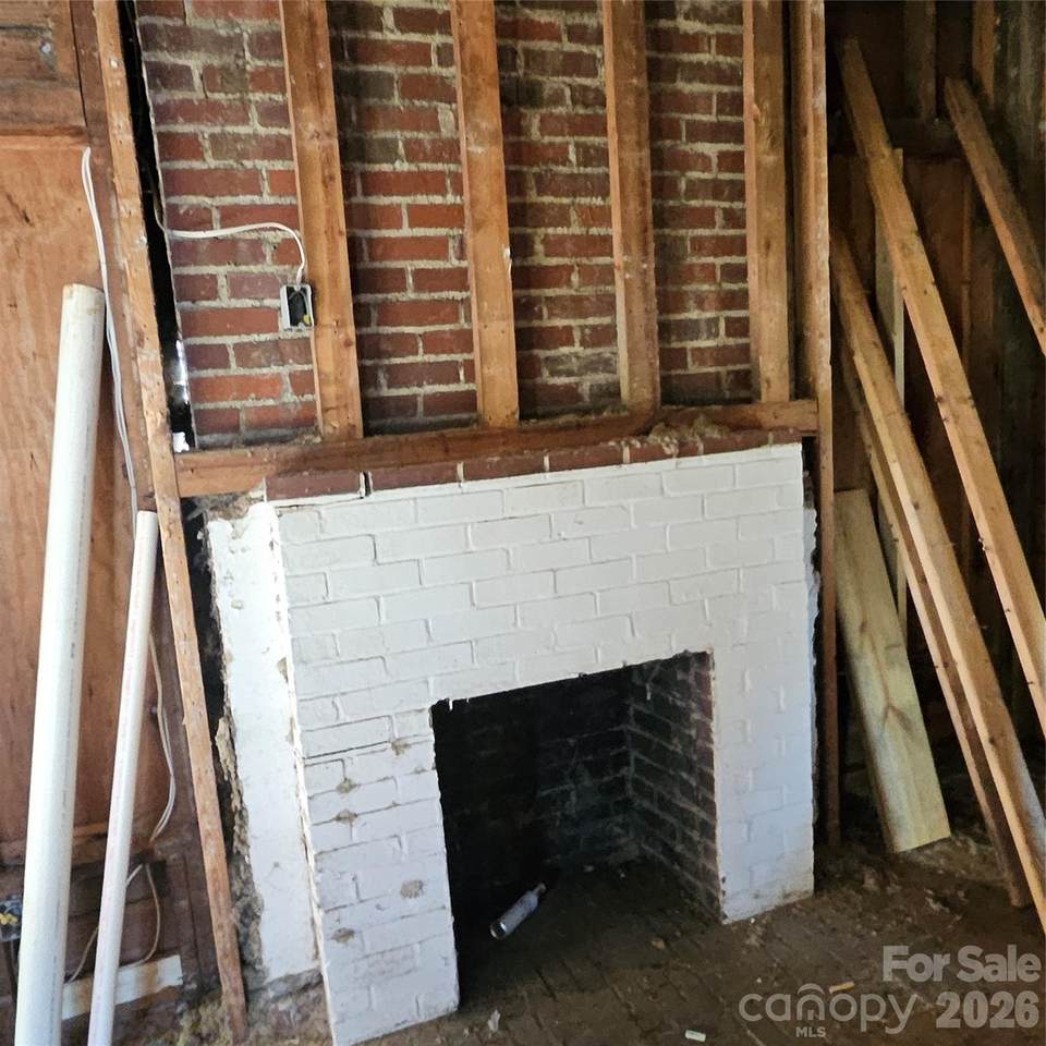 https://bt-photos.global.ssl.fastly.net/cmls/1280_boomver_1_4397808-1.jpg