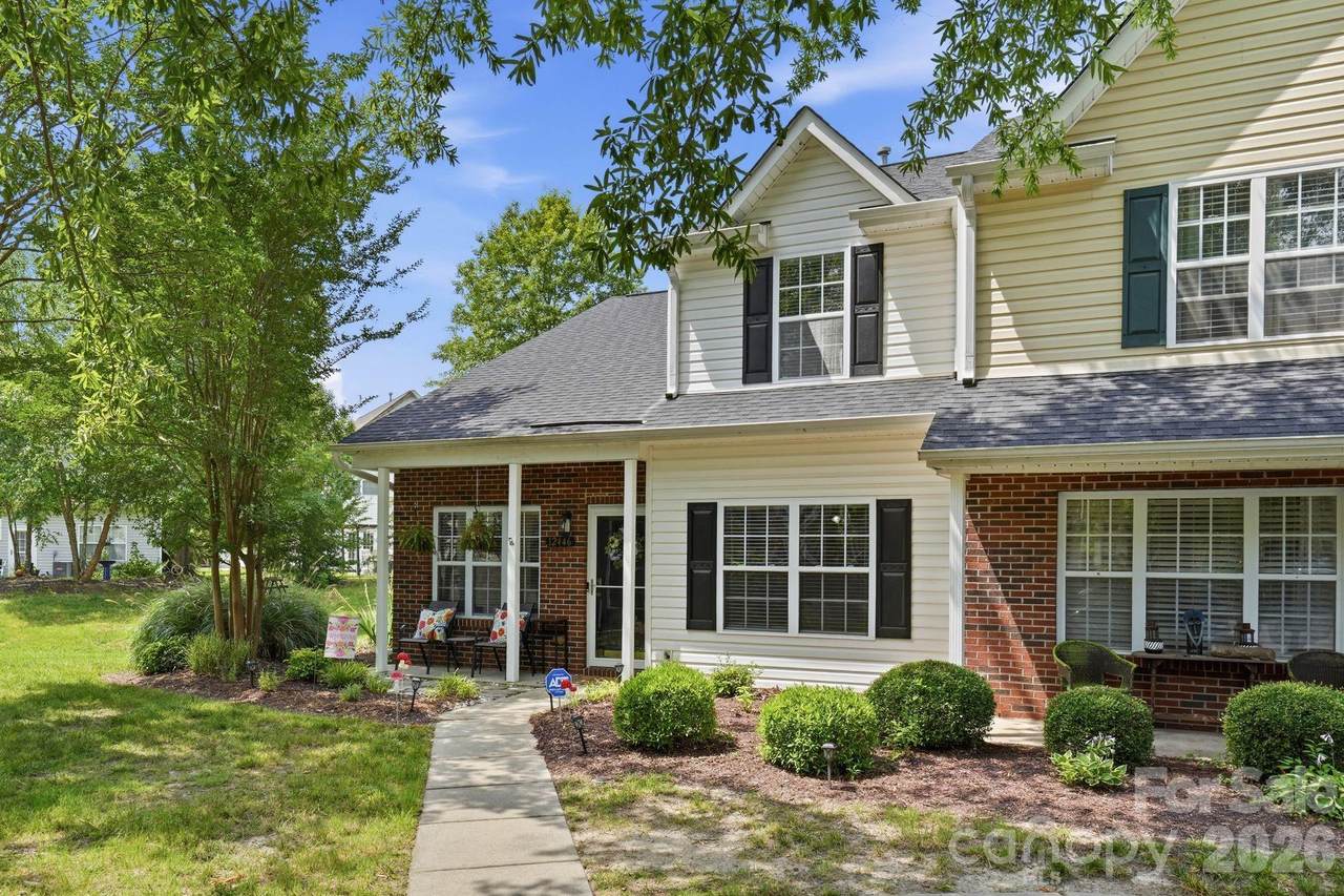12446 Hennigan Place Lane - Photo 1