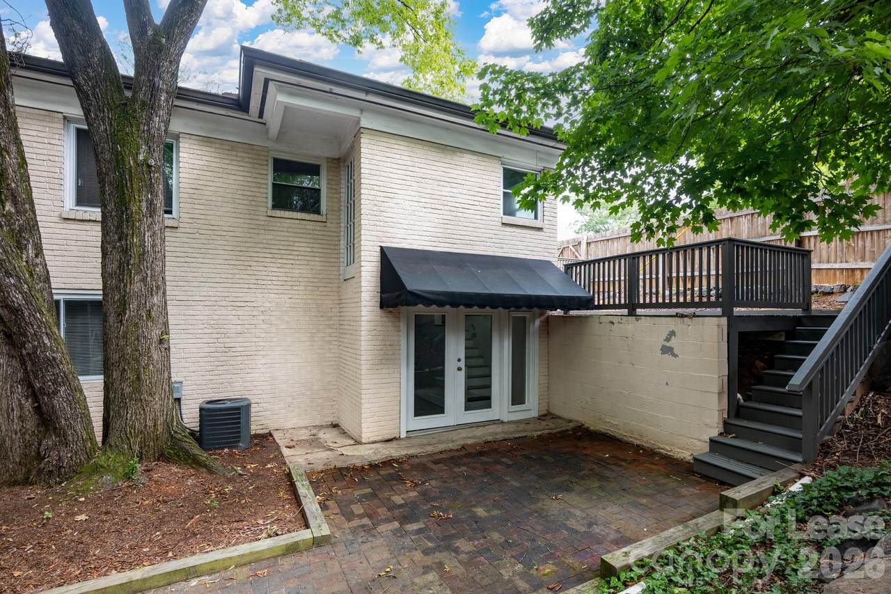 2525 Runnymede Lane - Photo 1