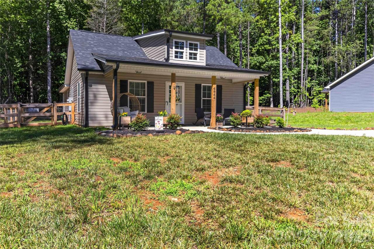 4644 Karwood Drive - Photo 1