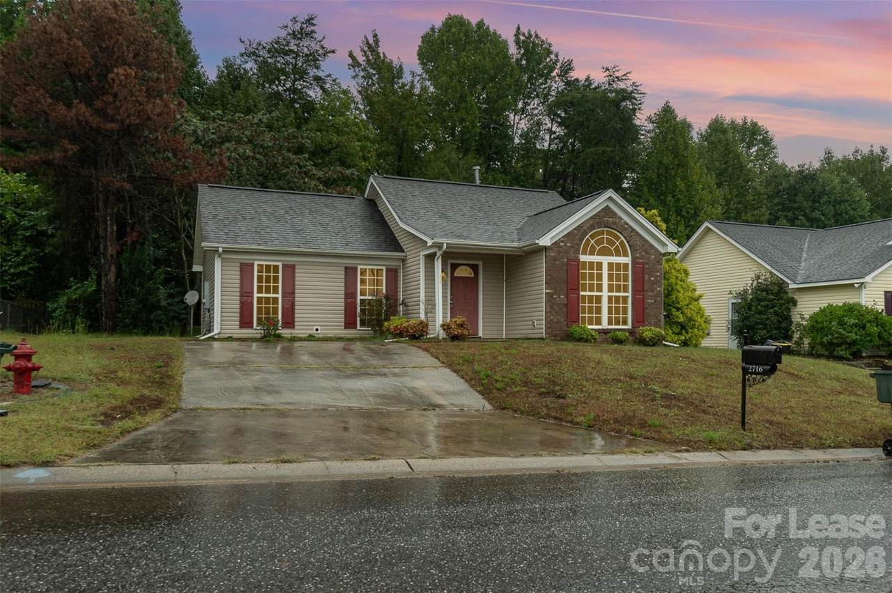 2716 Rabbit Ridge Drive - Photo 1