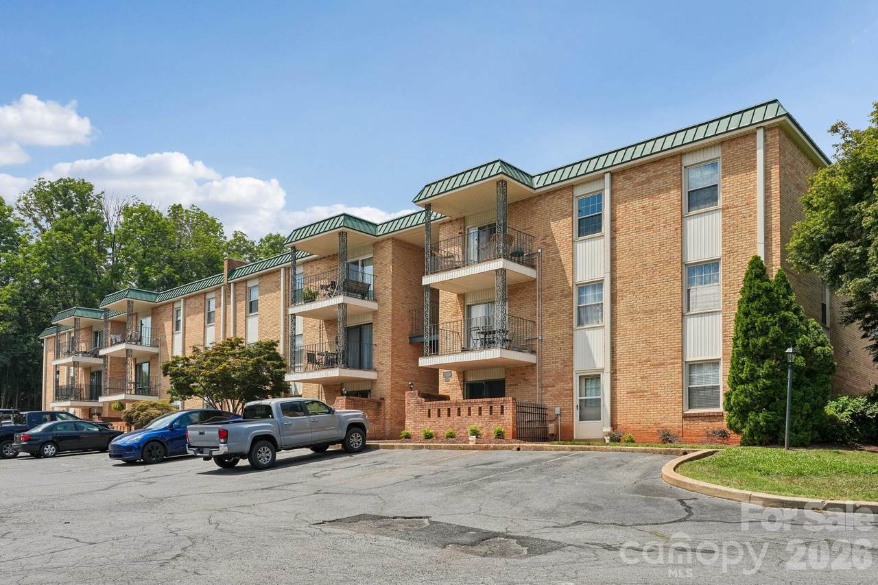 4736 Hedgemore Drive - Photo 1