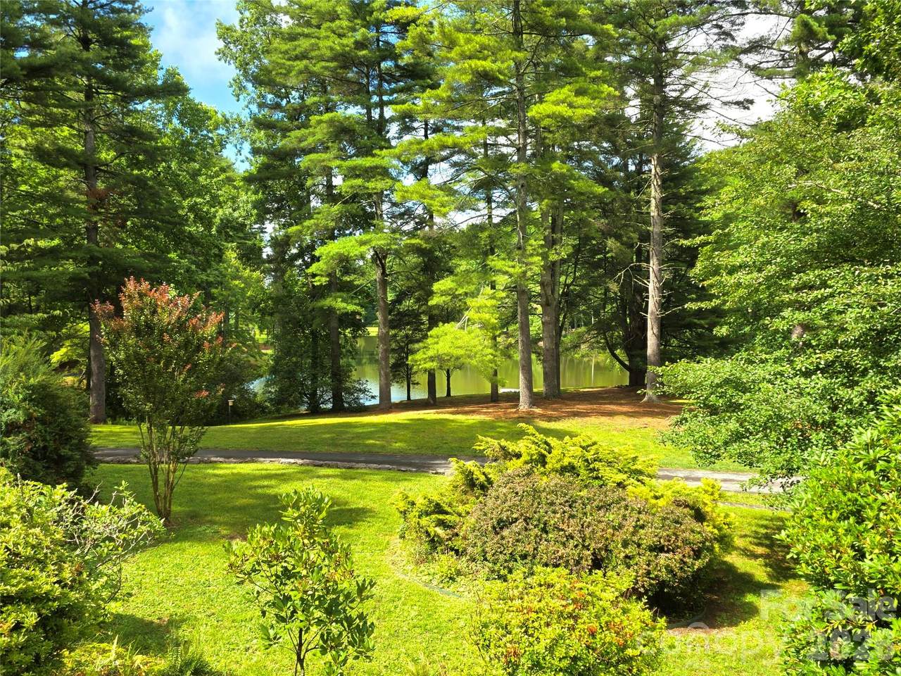 https://bt-photos.global.ssl.fastly.net/cmls/1280_boomver_1_4398408-1.jpg