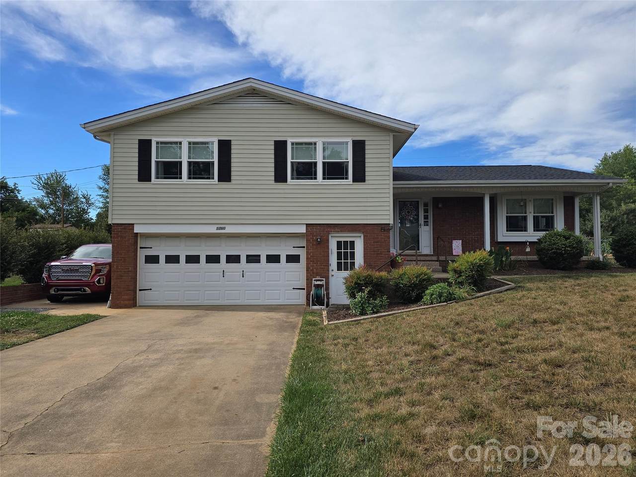 5760 Valley Field Road - Photo 1
