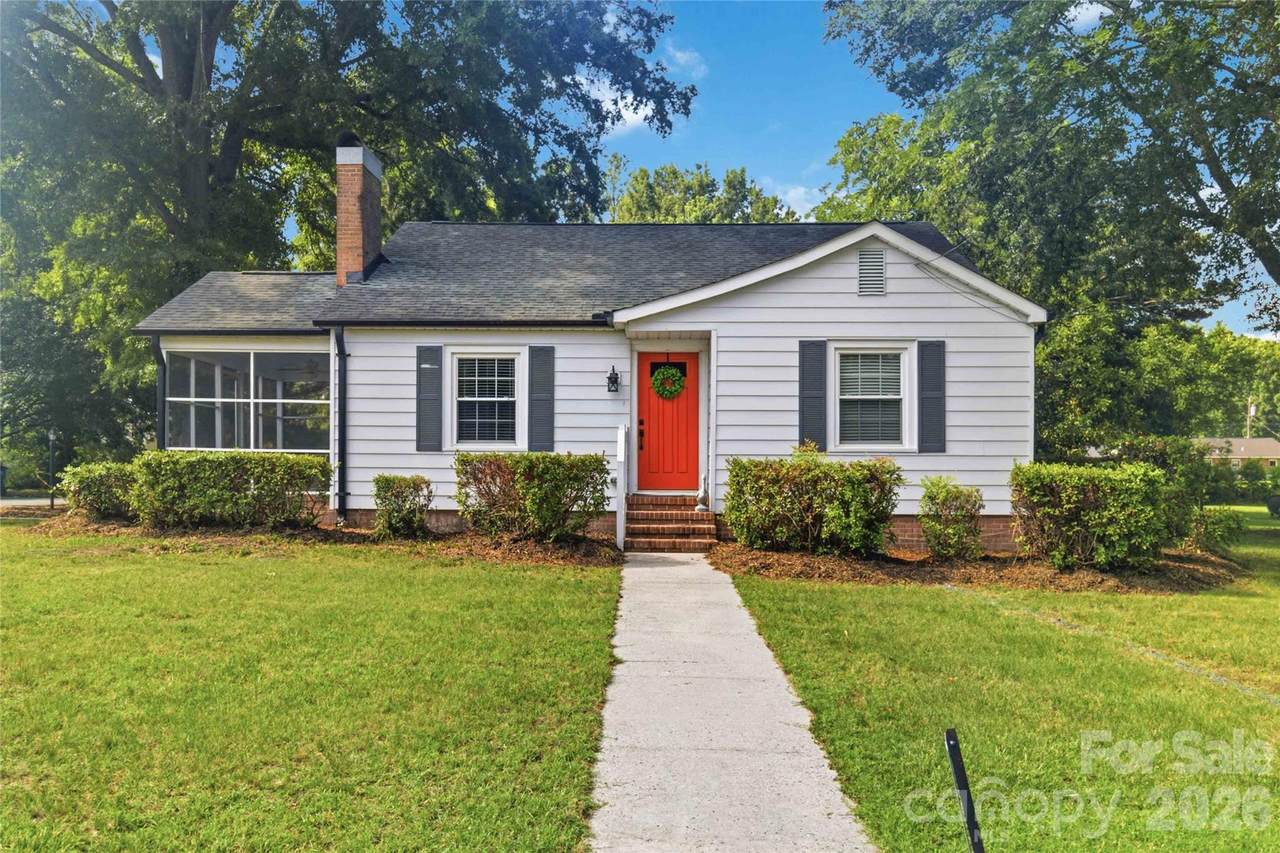 201 Elm Street - Photo 1