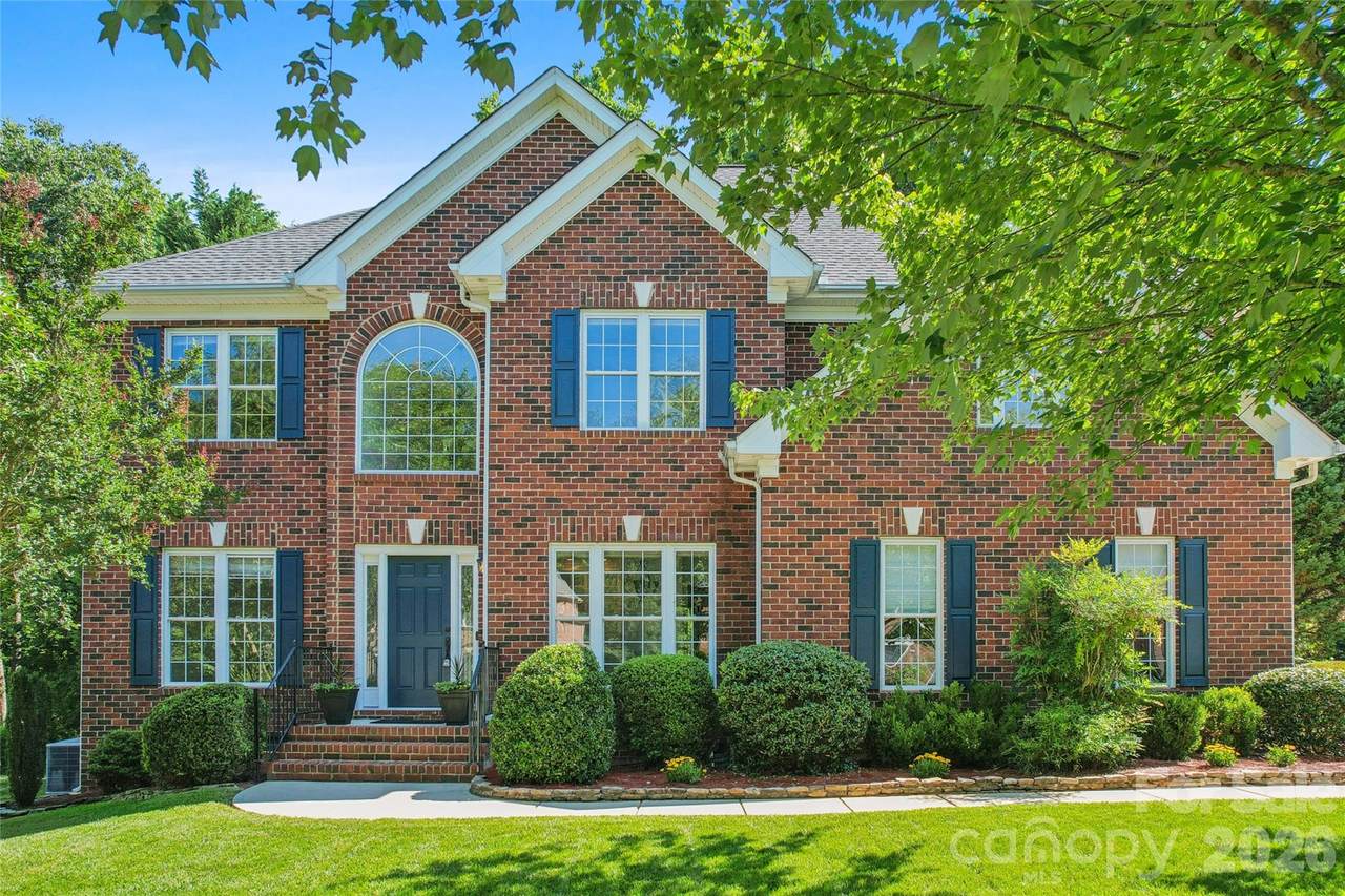 9727 Devonshire Drive - Photo 1