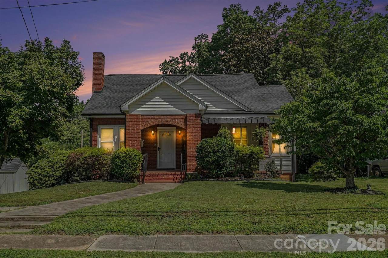 89 Hillcrest Avenue - Photo 1