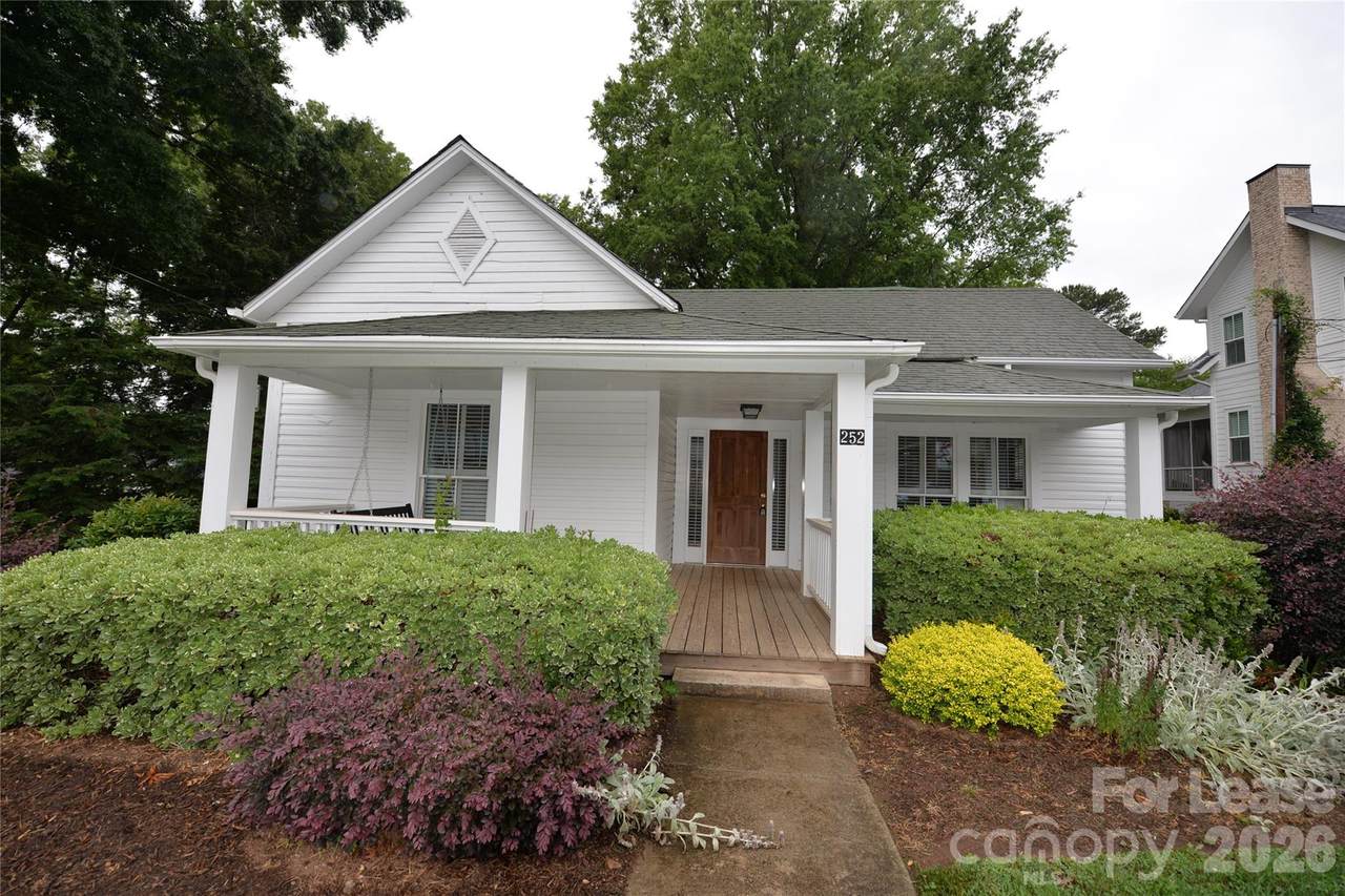 252 South Street - Photo 1