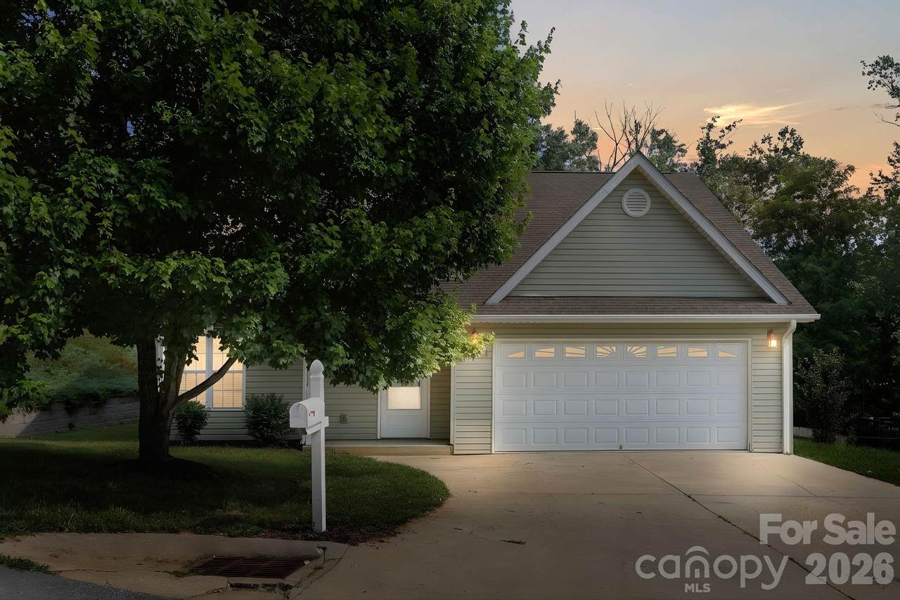50 Ridgeland Lane - Photo 1