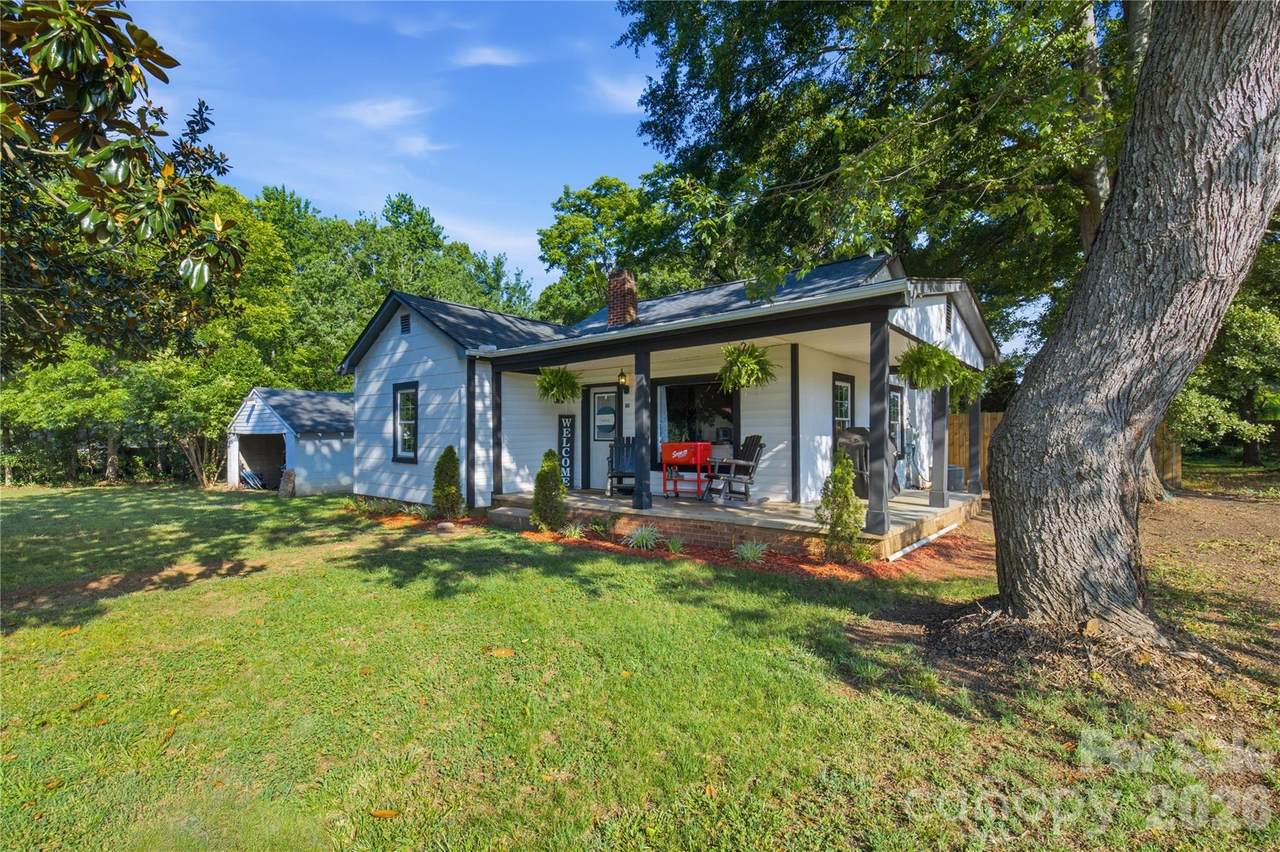 126 Phillips Drive - Photo 1