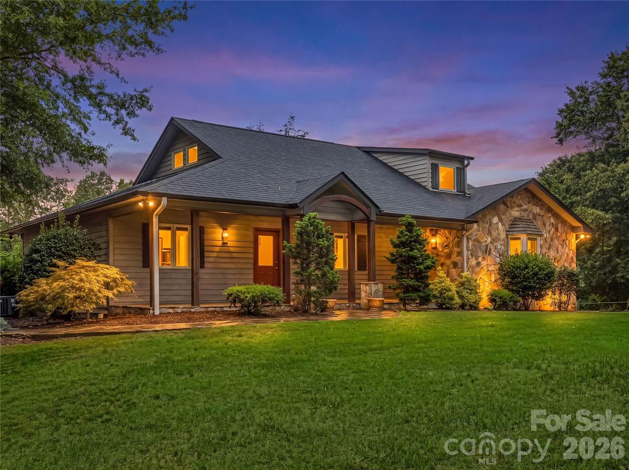 711 Meadow Crest Road - Photo 1