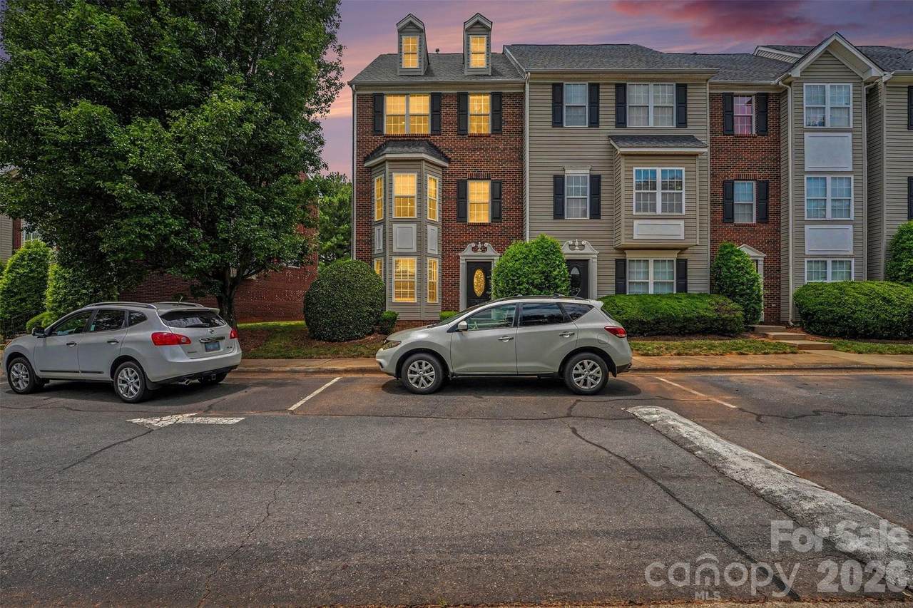 9866 Treeside Lane - Photo 1