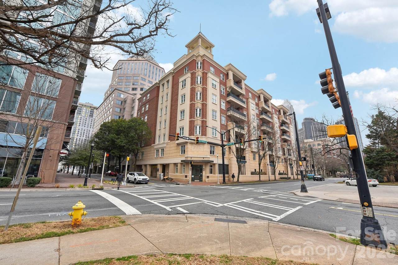572 Church Street - Photo 1