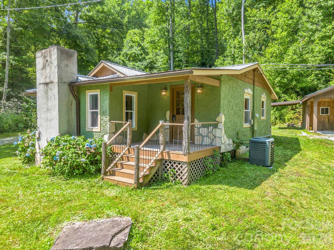216 Aiken Road - Photo 1