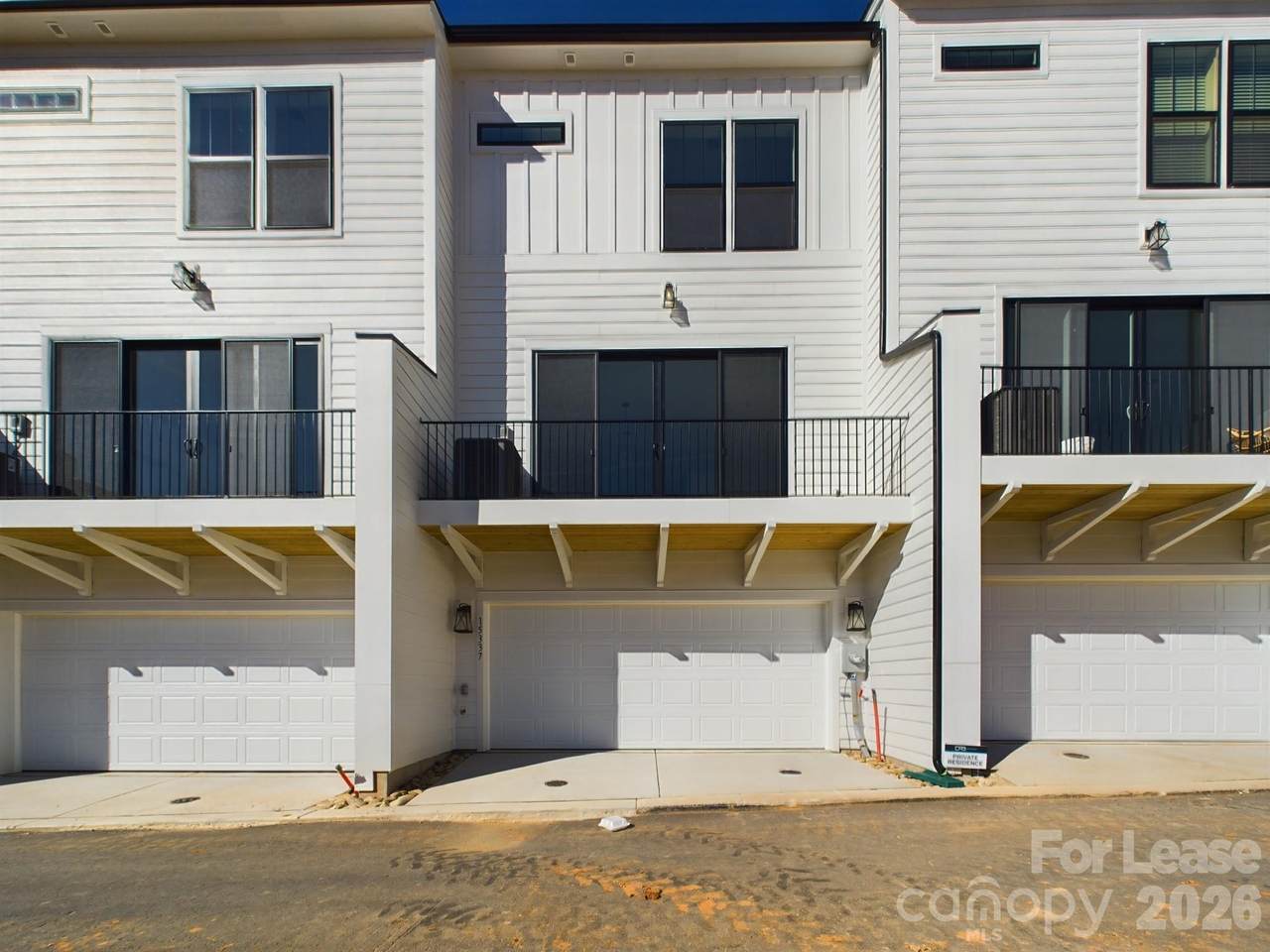 15337 Ballancroft Parkway - Photo 1