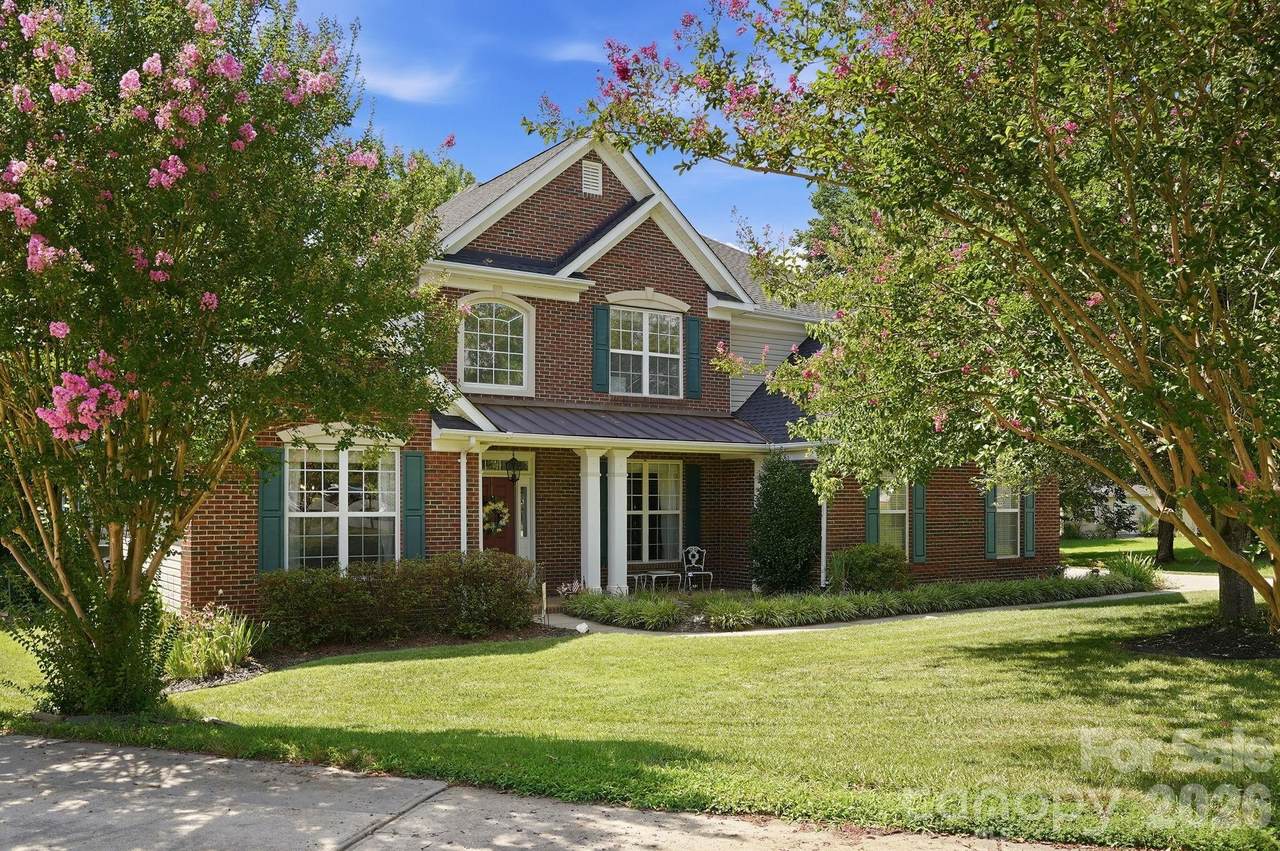 6121 Lostgate Lane - Photo 1