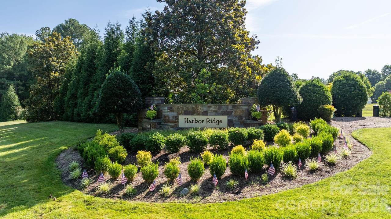 312 Twin Cove Drive - Photo 1