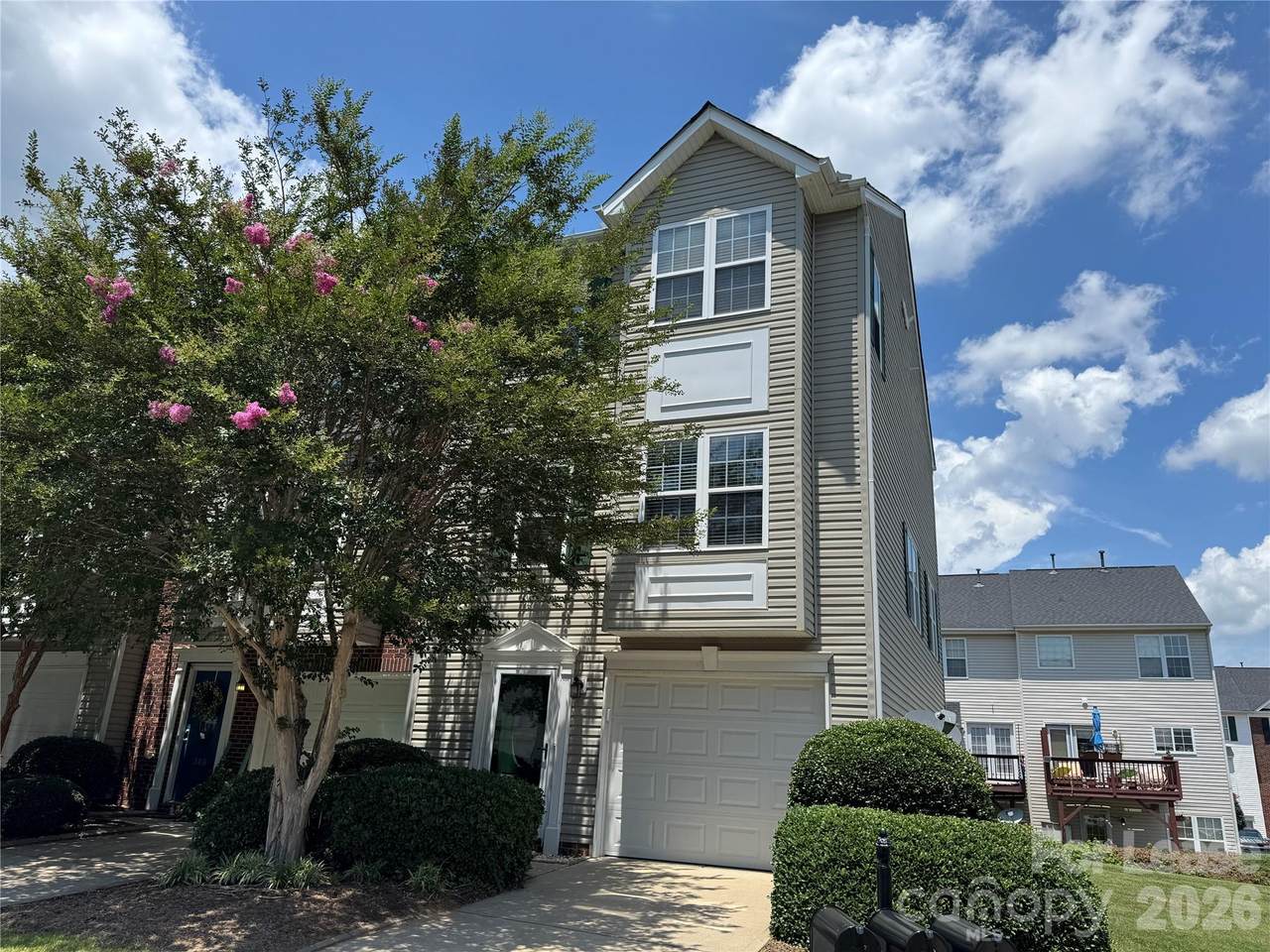 304 Rock Ridge Lane - Photo 1