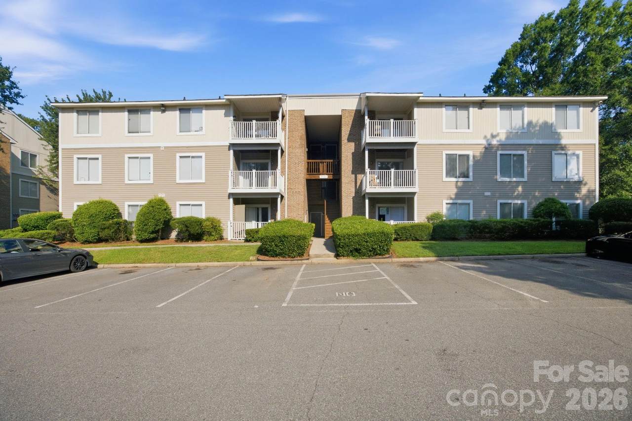 9505 University Terrace Drive - Photo 1