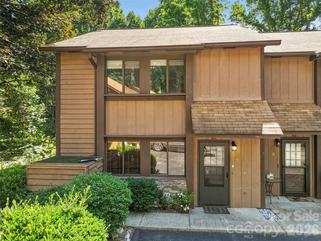 37 George Circle - Photo 1