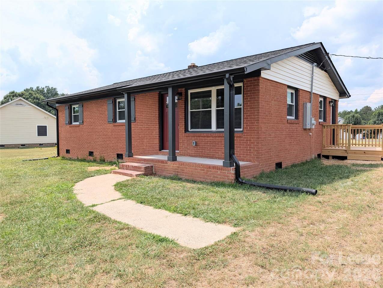 202 Ebenezer Road - Photo 1