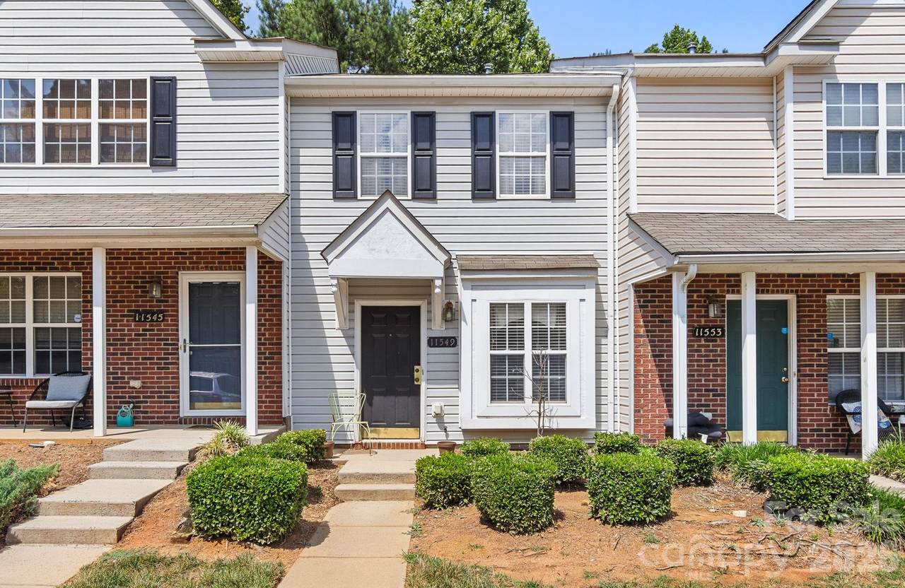 11549 Retriever Way - Photo 1