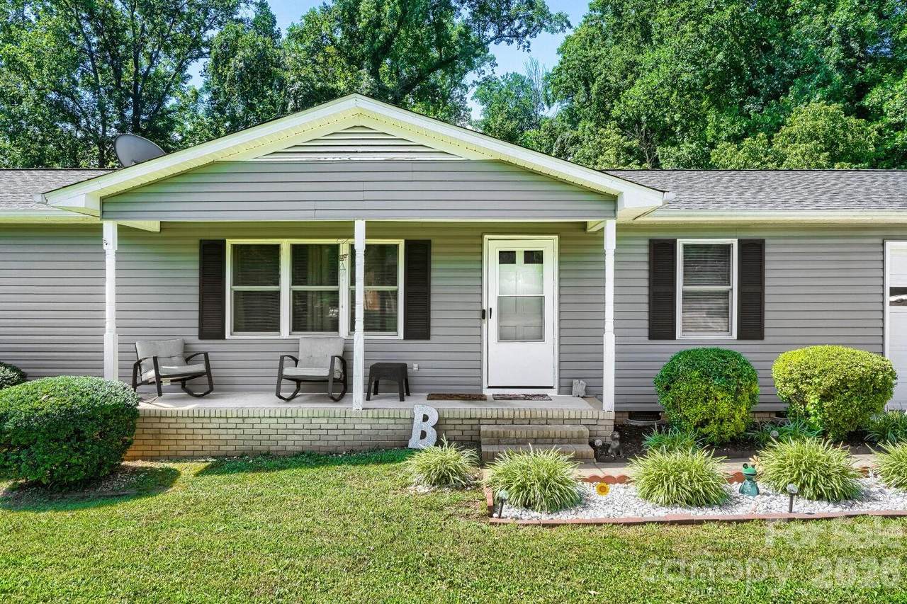 2601 Lynn Drive - Photo 1