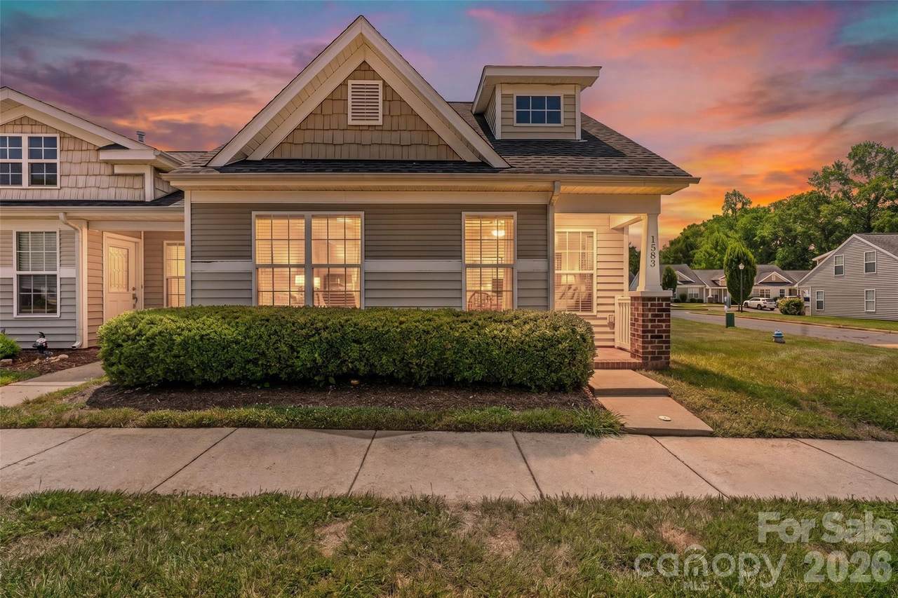 1583 Tiana Way - Photo 1