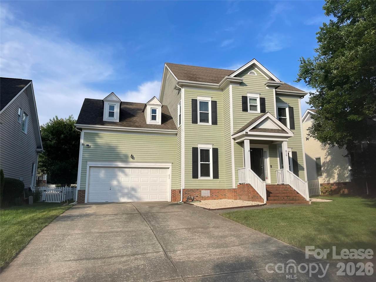 819 Stargard Court - Photo 1