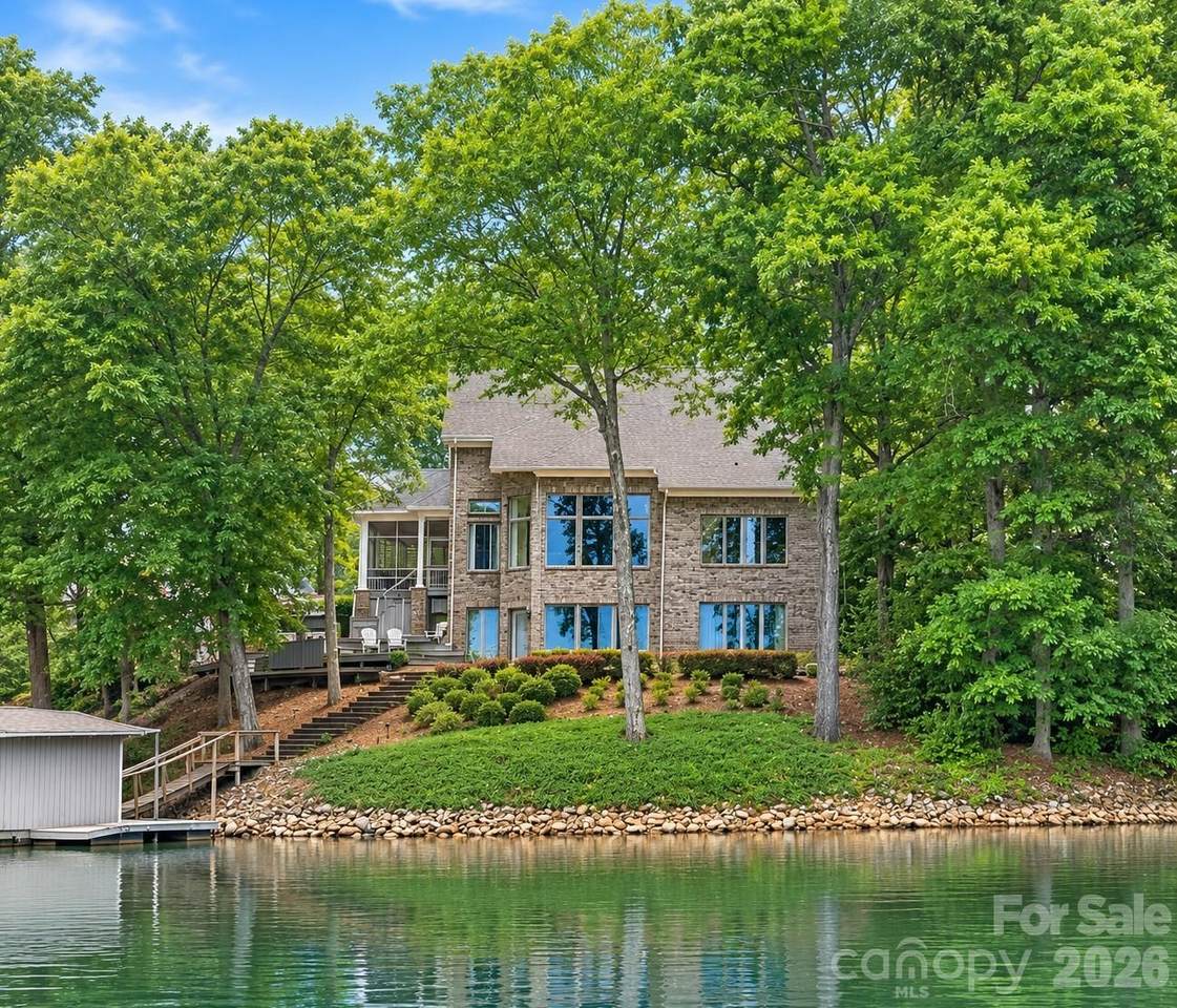 1075 Lakefront Woods Drive - Photo 1