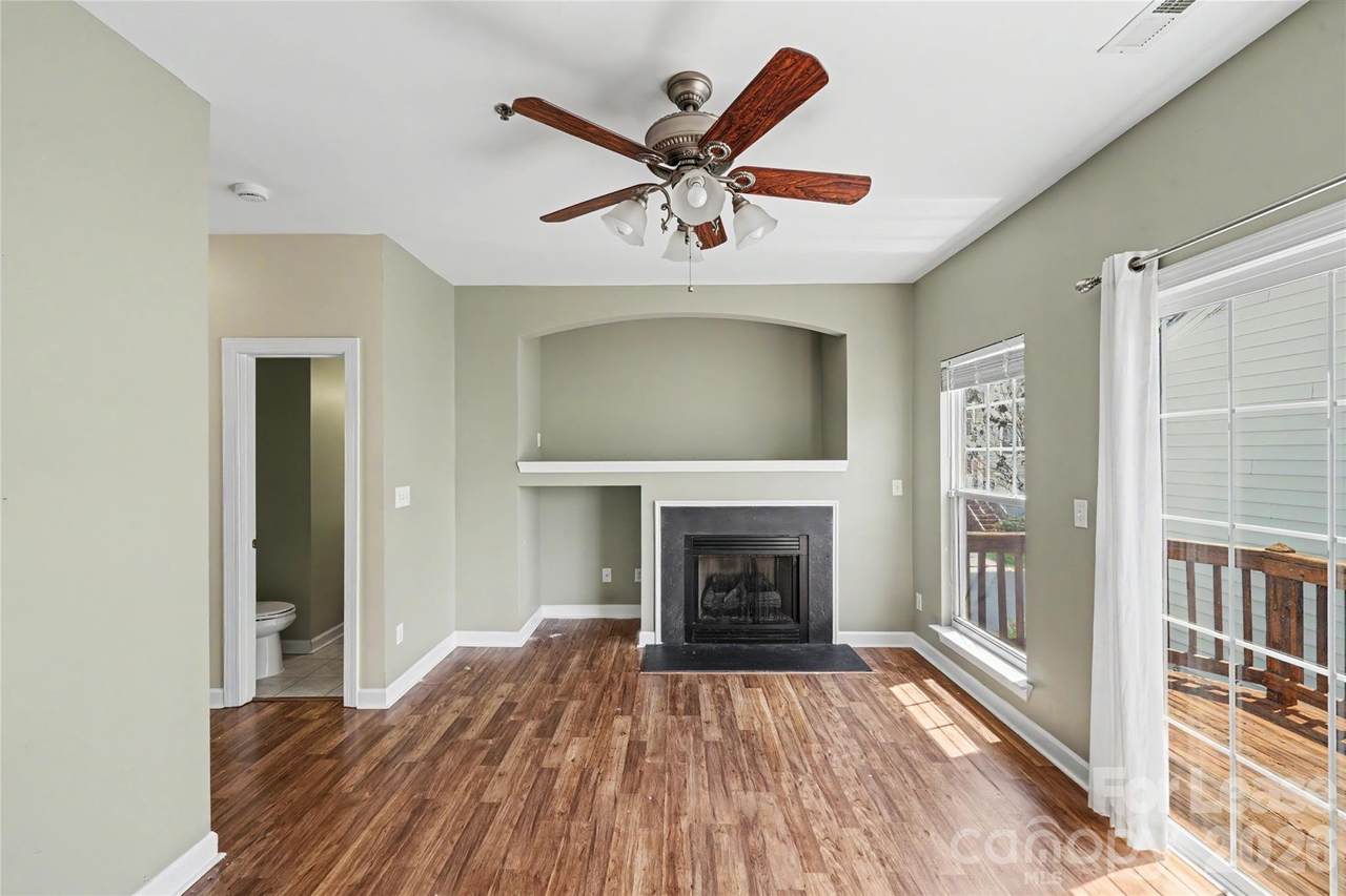6424 Royal Celadon Way - Photo 1
