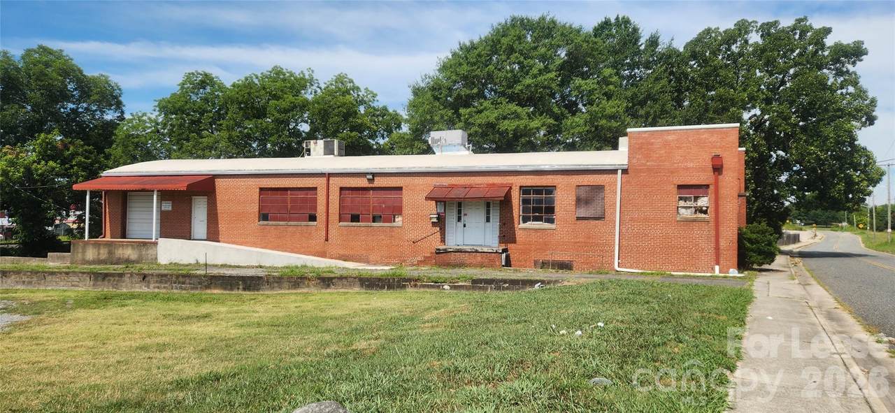 509 Main Avenue - Photo 1
