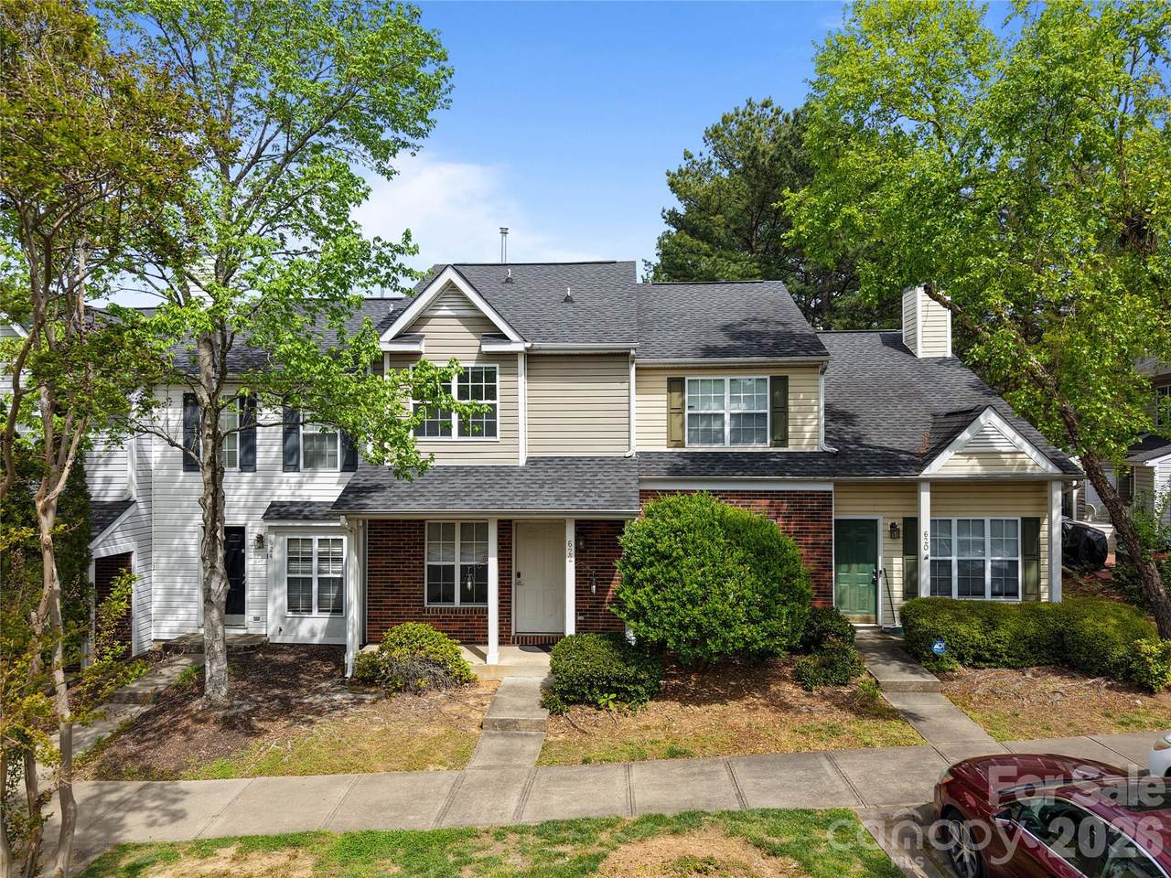 622 Emerald Cove Drive - Photo 1