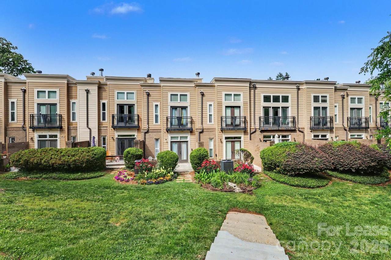 239 Dotger Avenue - Photo 1