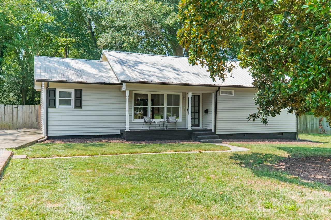 109 Leroy Street - Photo 1