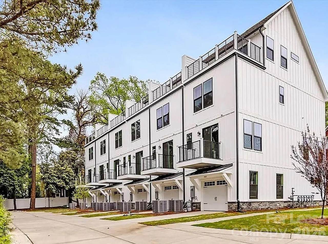 1405 Kenilworth Avenue - Photo 1