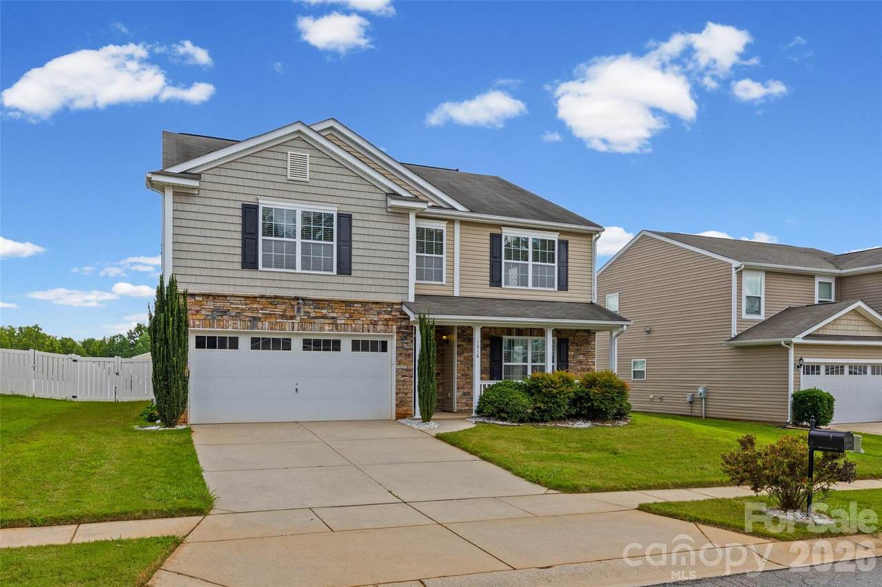 1016 Sweetgum Street - Photo 1