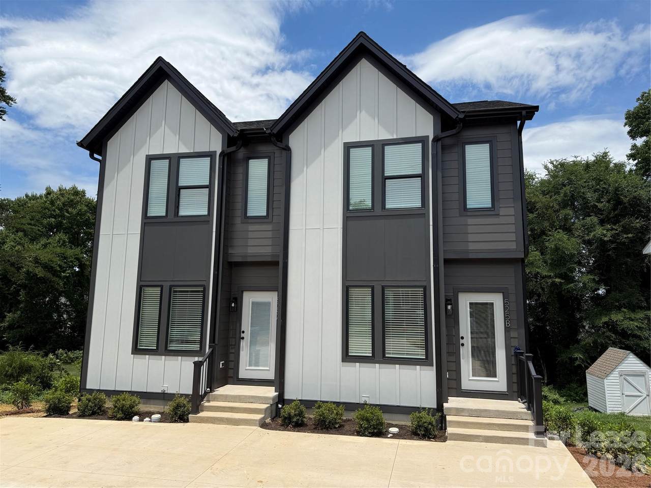523 Dellwood Drive - Photo 1