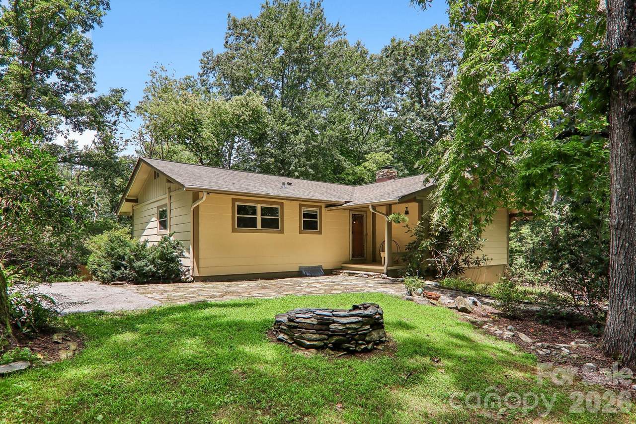 3 Edelweiss Drive - Photo 1