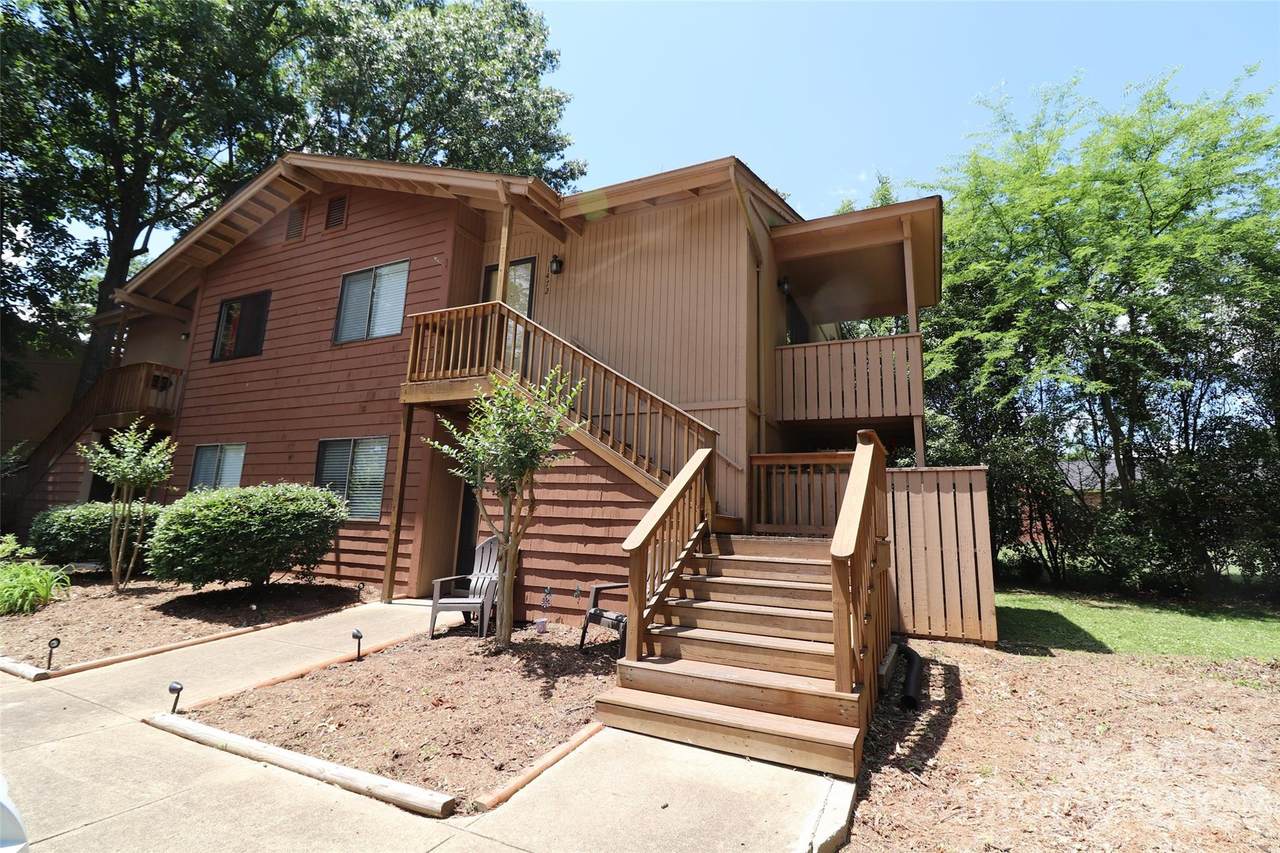 1472 Riverwood Court - Photo 1