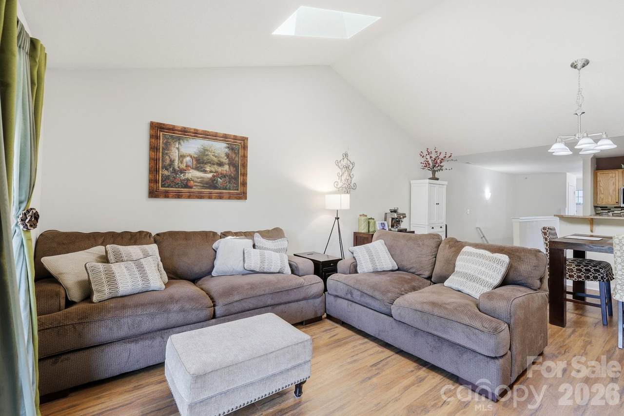 123 Foxden Drive - Photo 1