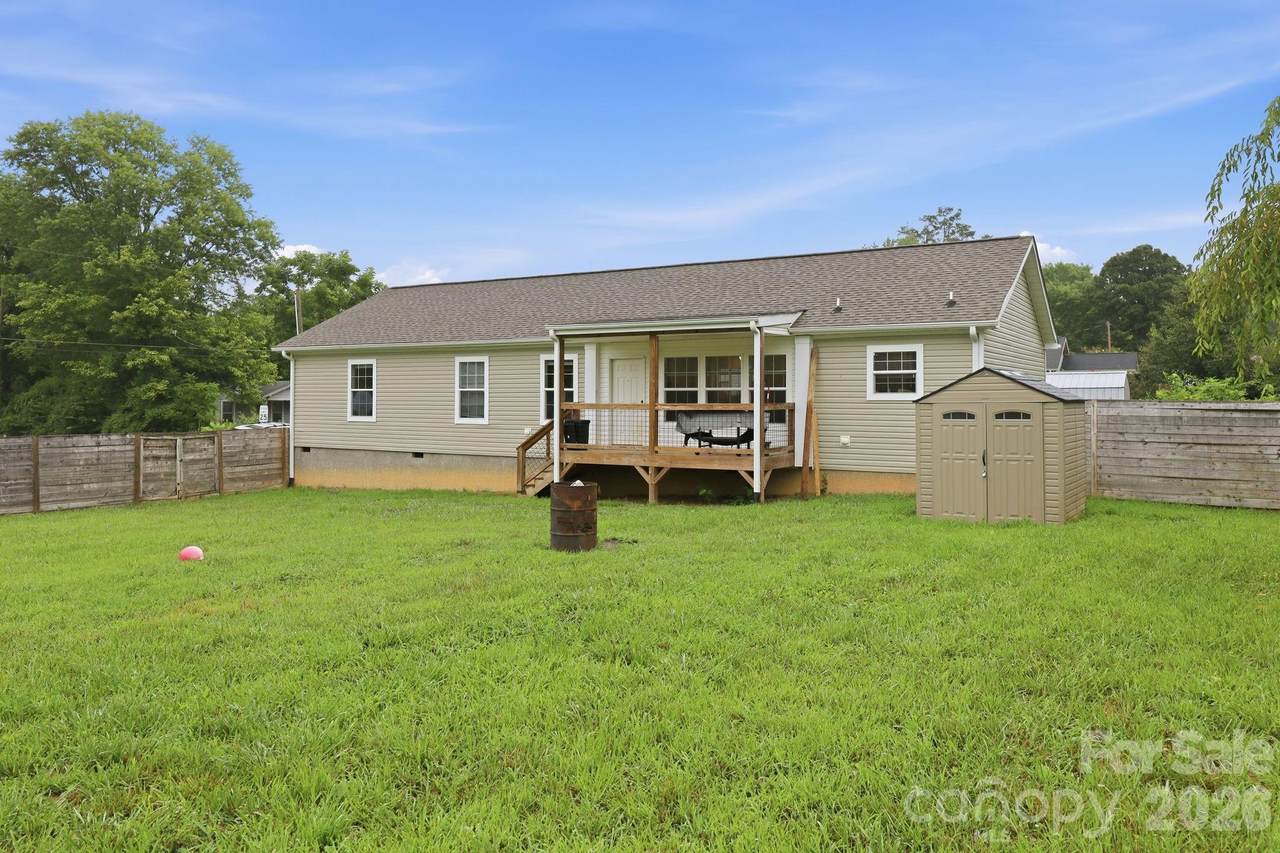 417 Glover Street - Photo 1