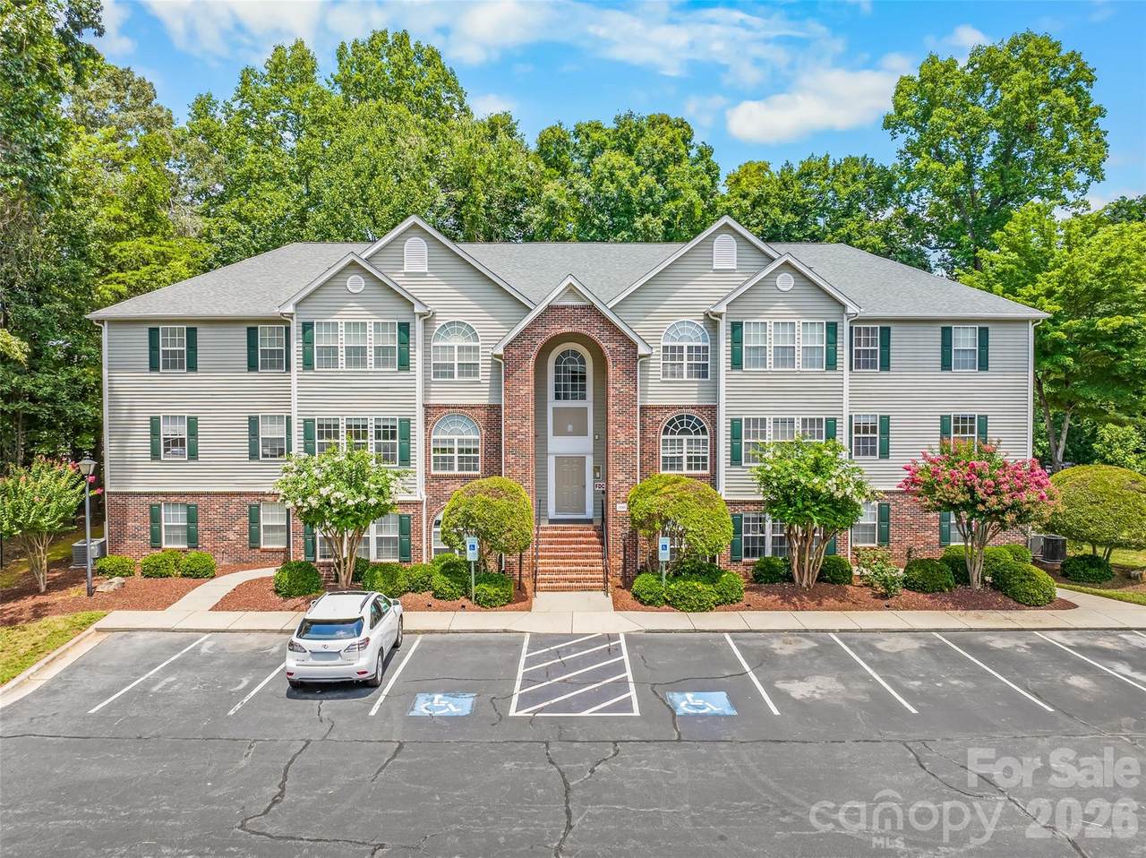 221 Timberline Ridge Court - Photo 1
