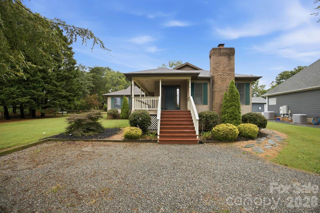 20118 Rainbow Circle - Photo 1