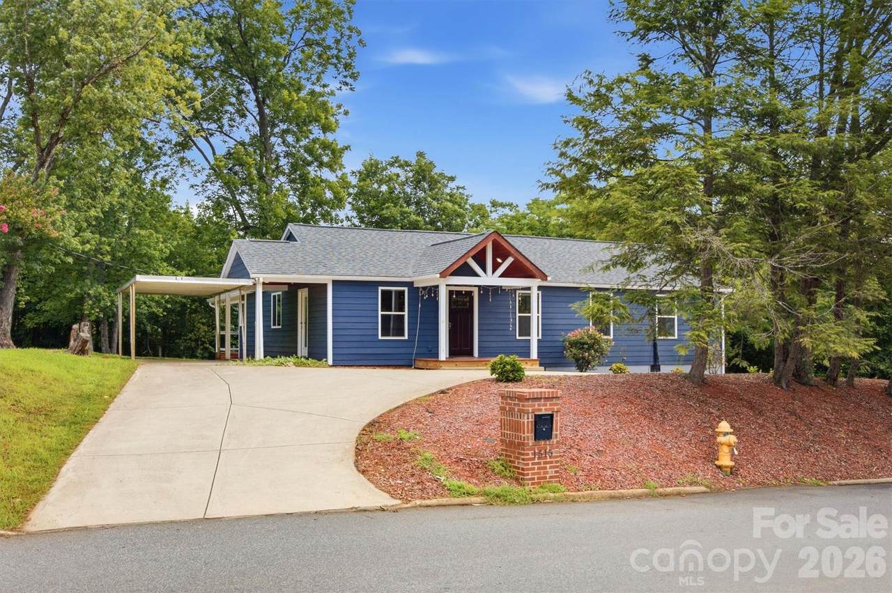 1515 Berkley Street - Photo 1
