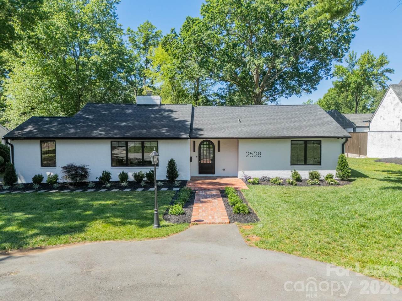 2528 Providence Road - Photo 1