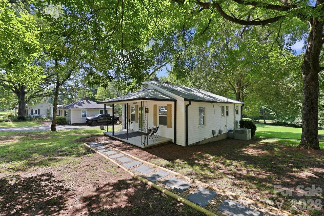 74 Pinecrest Drive - Photo 1