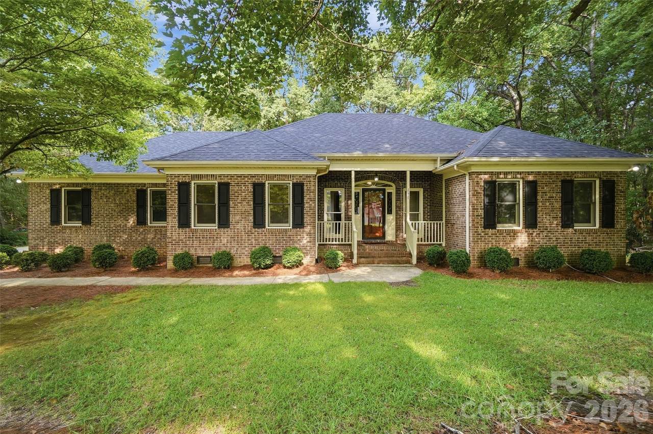 17047 Pond Road - Photo 1