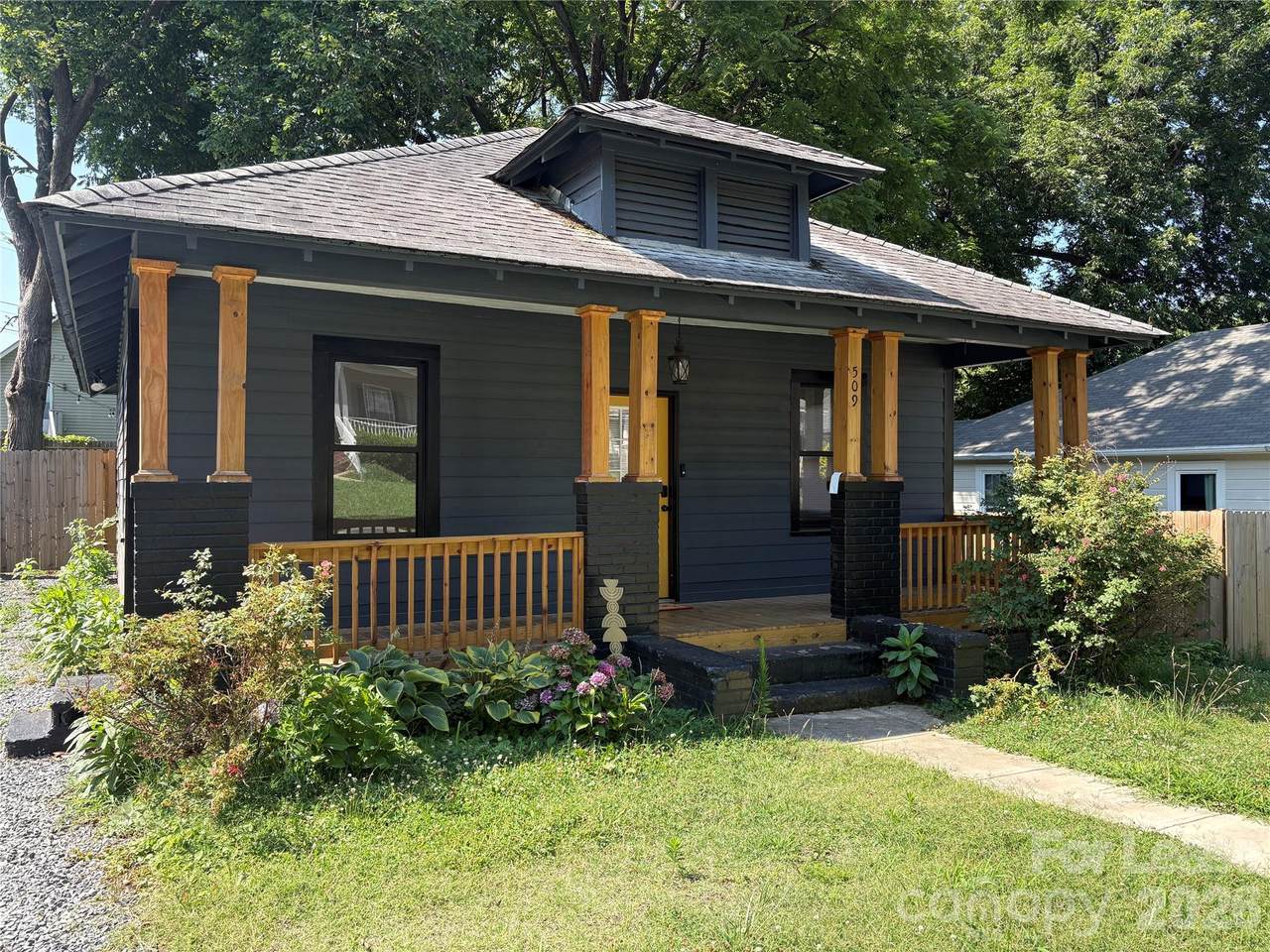 509 Katonah Avenue - Photo 1